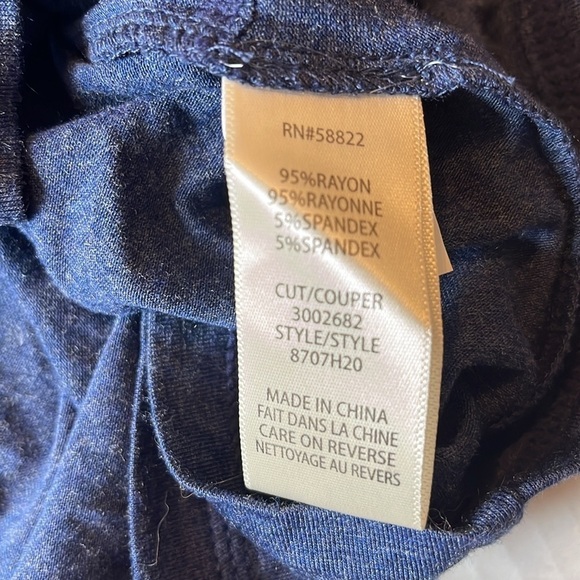 NWT-Max studio-L-indigo(blue)-V-neck, long sleeve, button front, long cardigan. - Picture 9 of 14